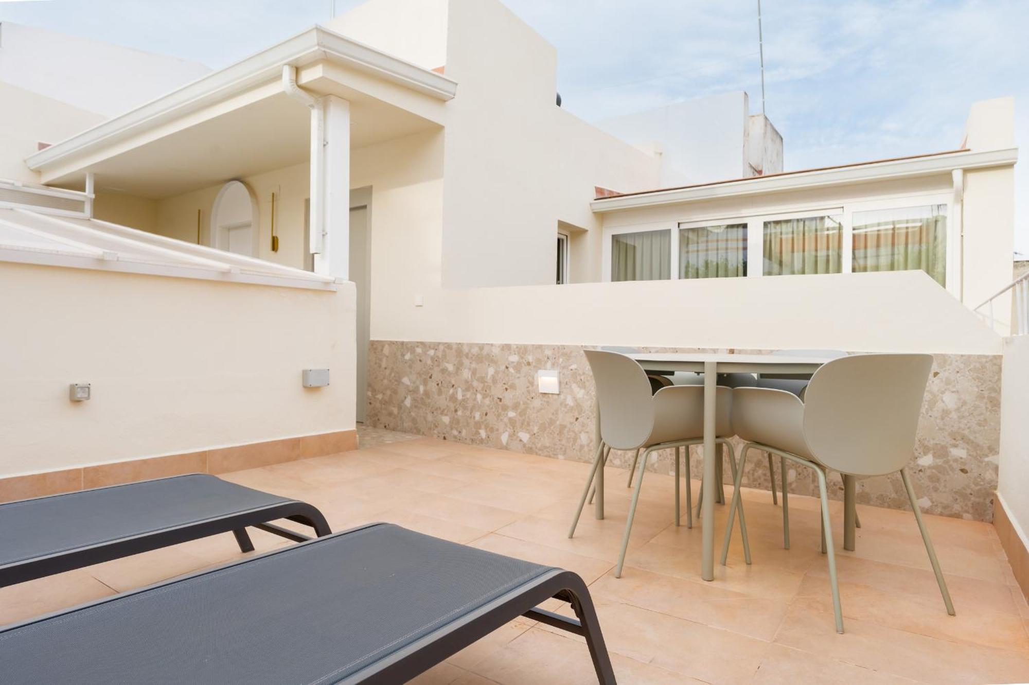 New And Design - Shared Rooftop Solarium - Alameda * Seville