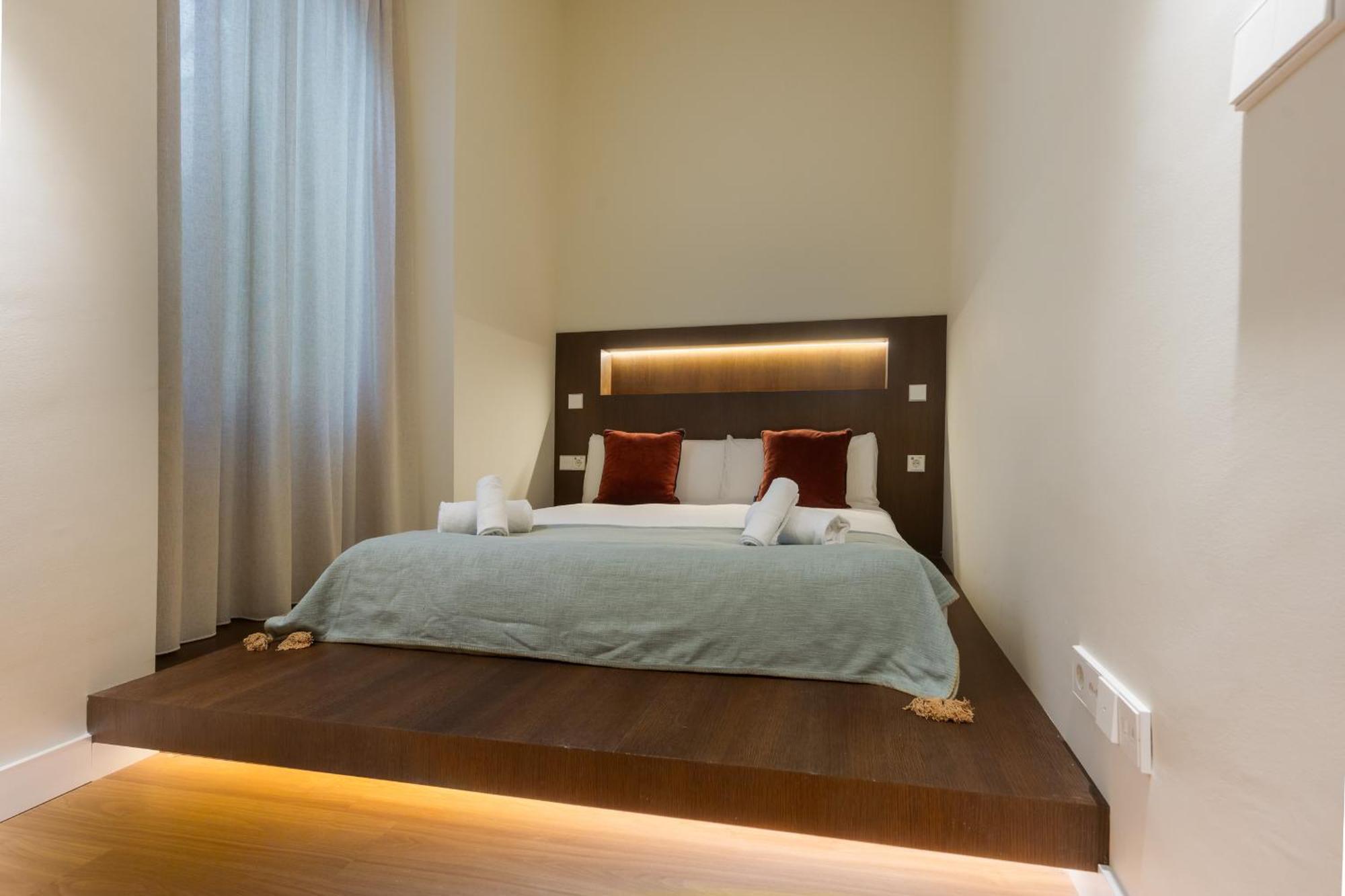 New And Design - Shared Rooftop Solarium - Alameda *